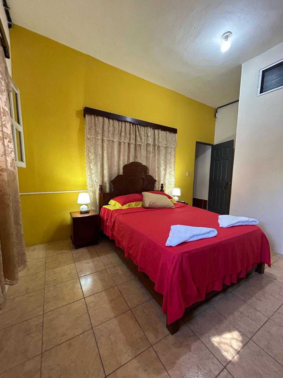 Casa Maya Itza Flores Ngoại thất bức ảnh