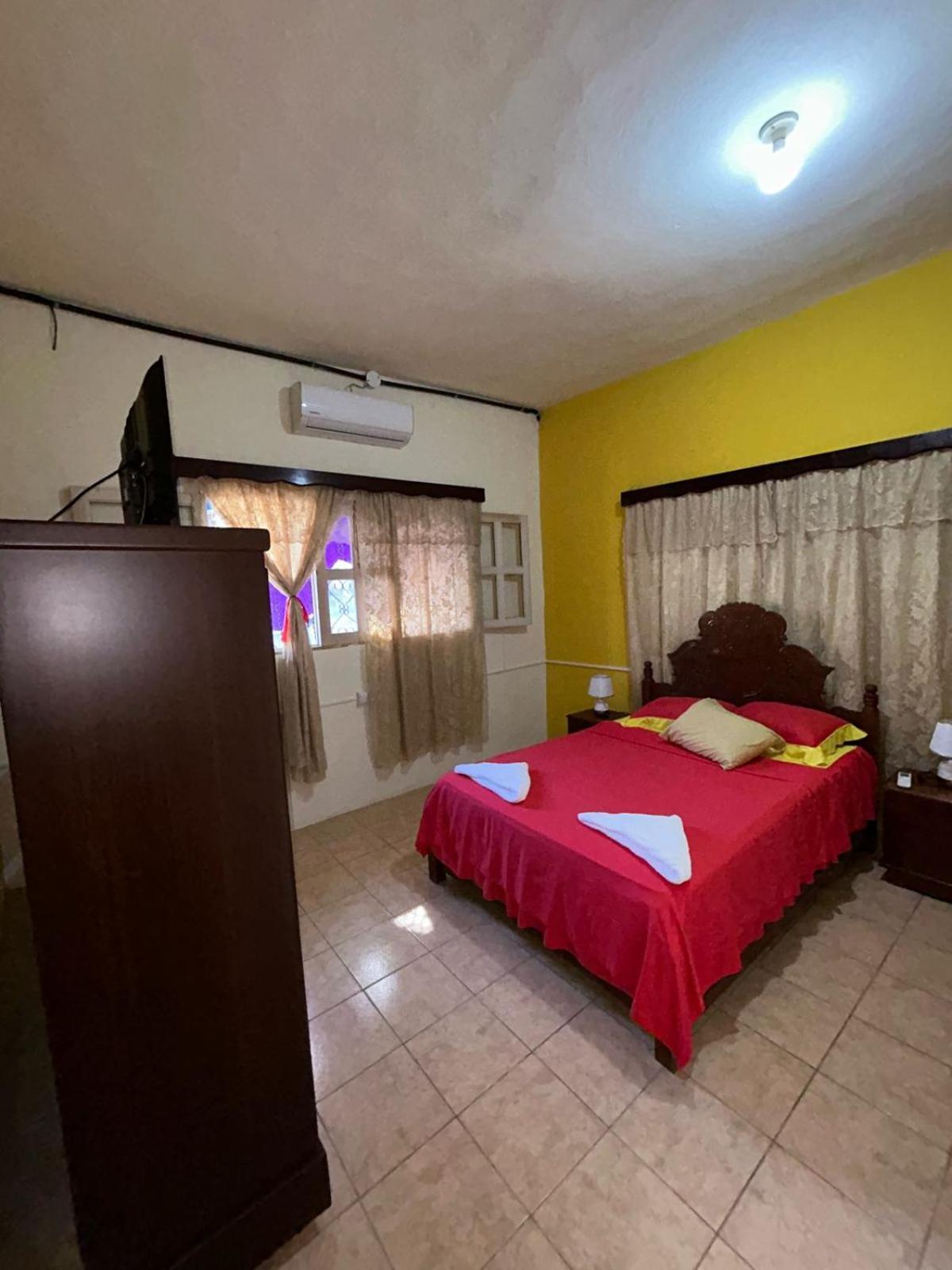 Casa Maya Itza Flores Ngoại thất bức ảnh