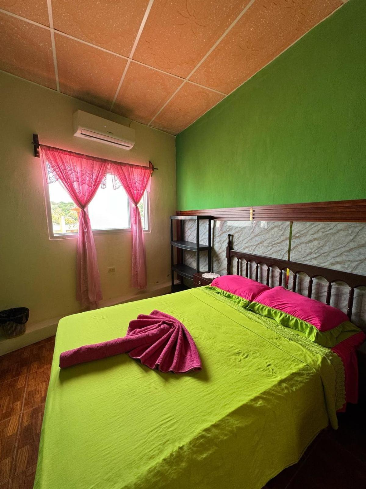 Casa Maya Itza Flores Ngoại thất bức ảnh