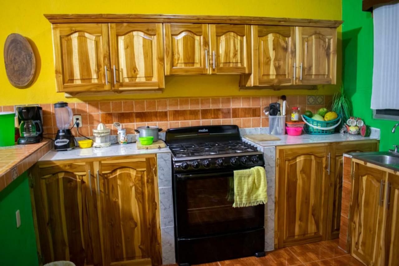 Casa Maya Itza Flores Ngoại thất bức ảnh